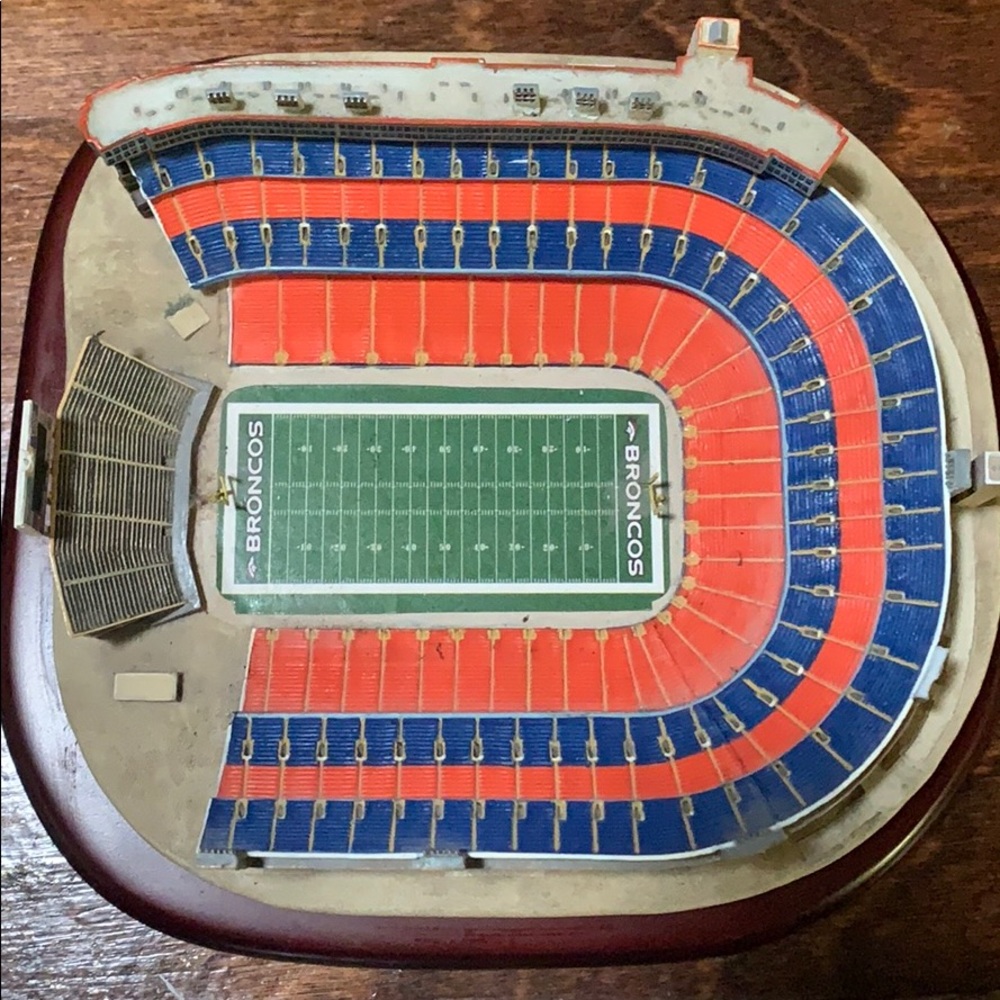 Danbury Mint Replica Stadium Denver Broncos